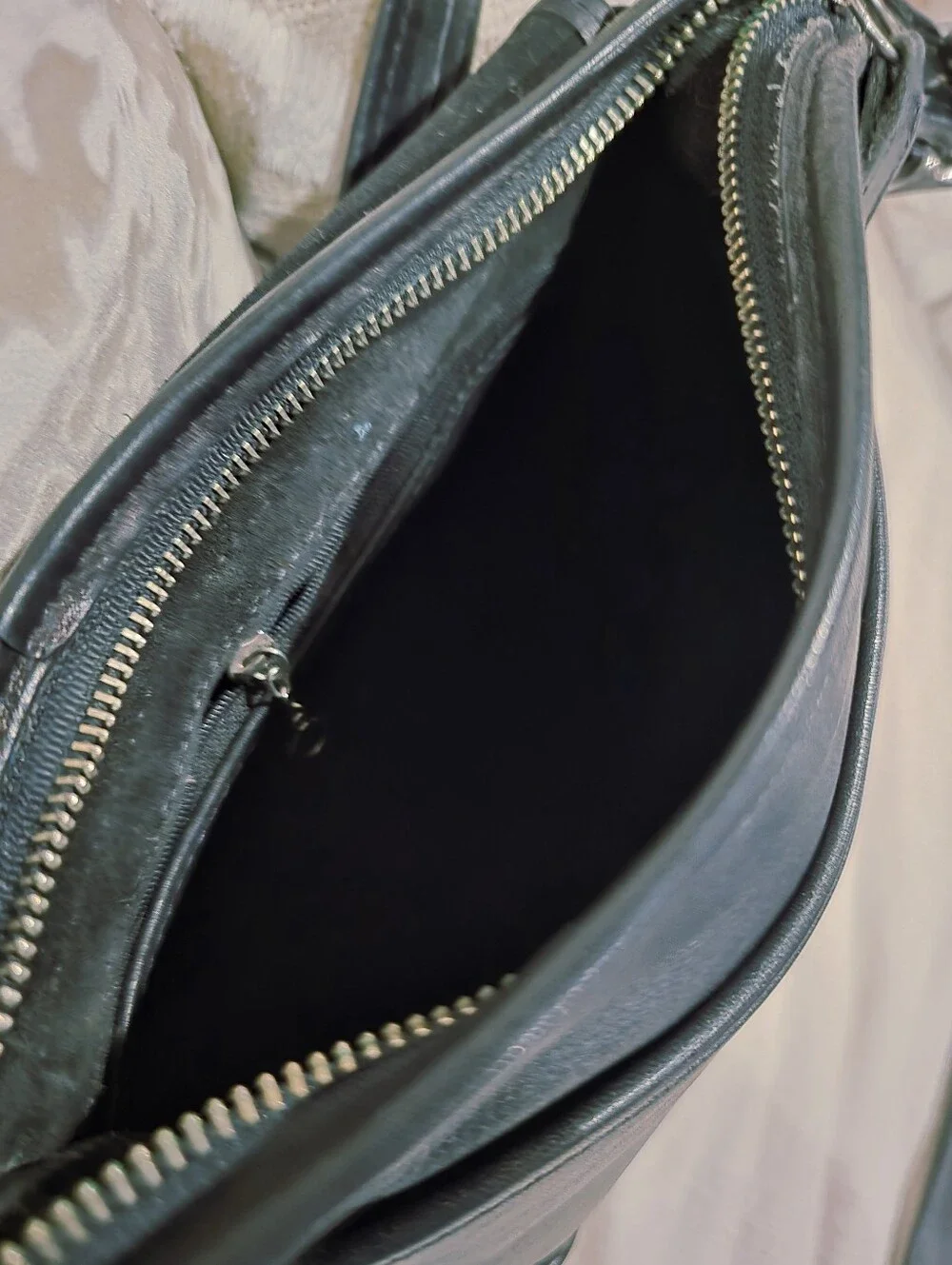 VINTAGE COACH, Black Leather Crossbody Messenger Bag